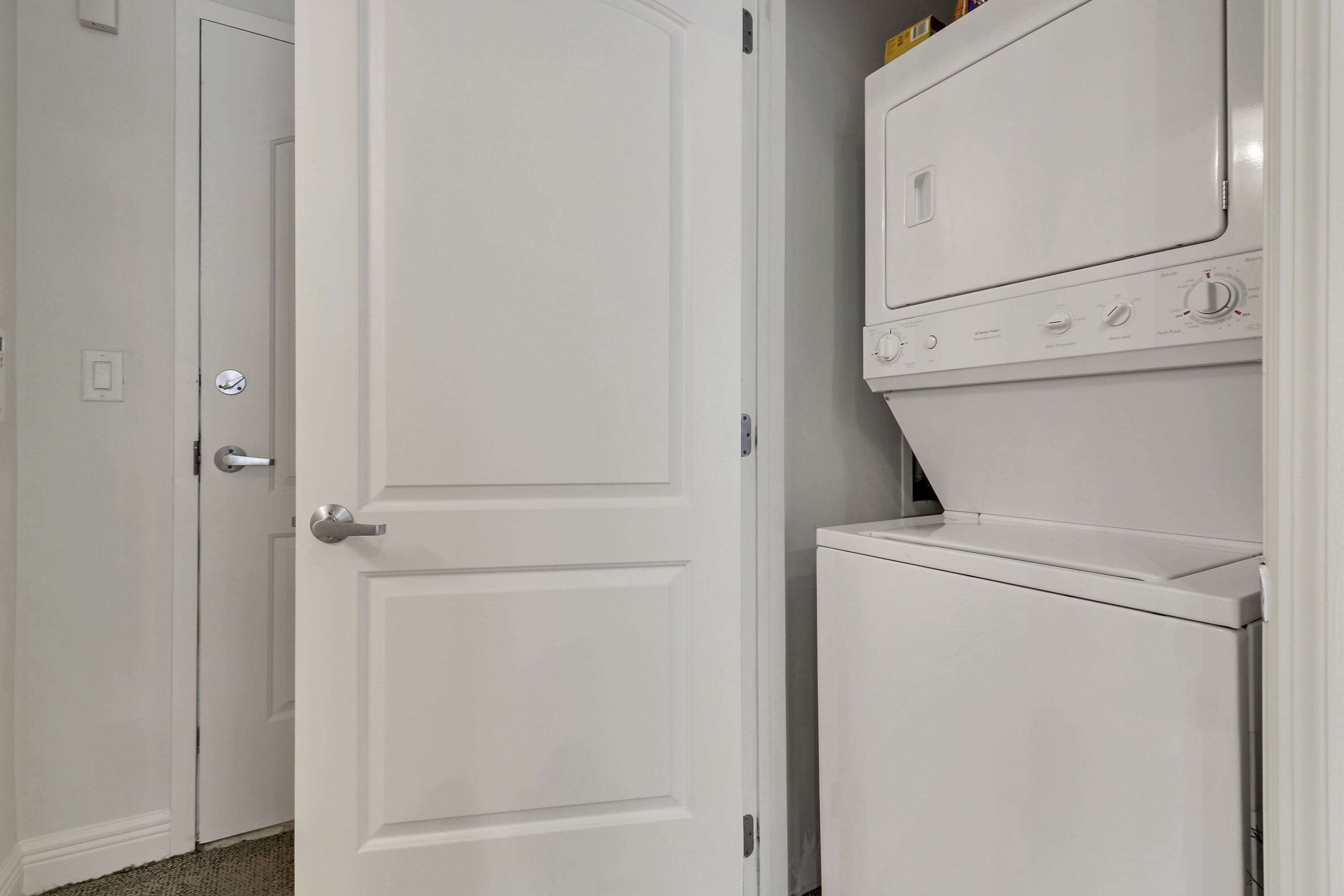 ONE CITY PLAZA CONDO - Residential Lease