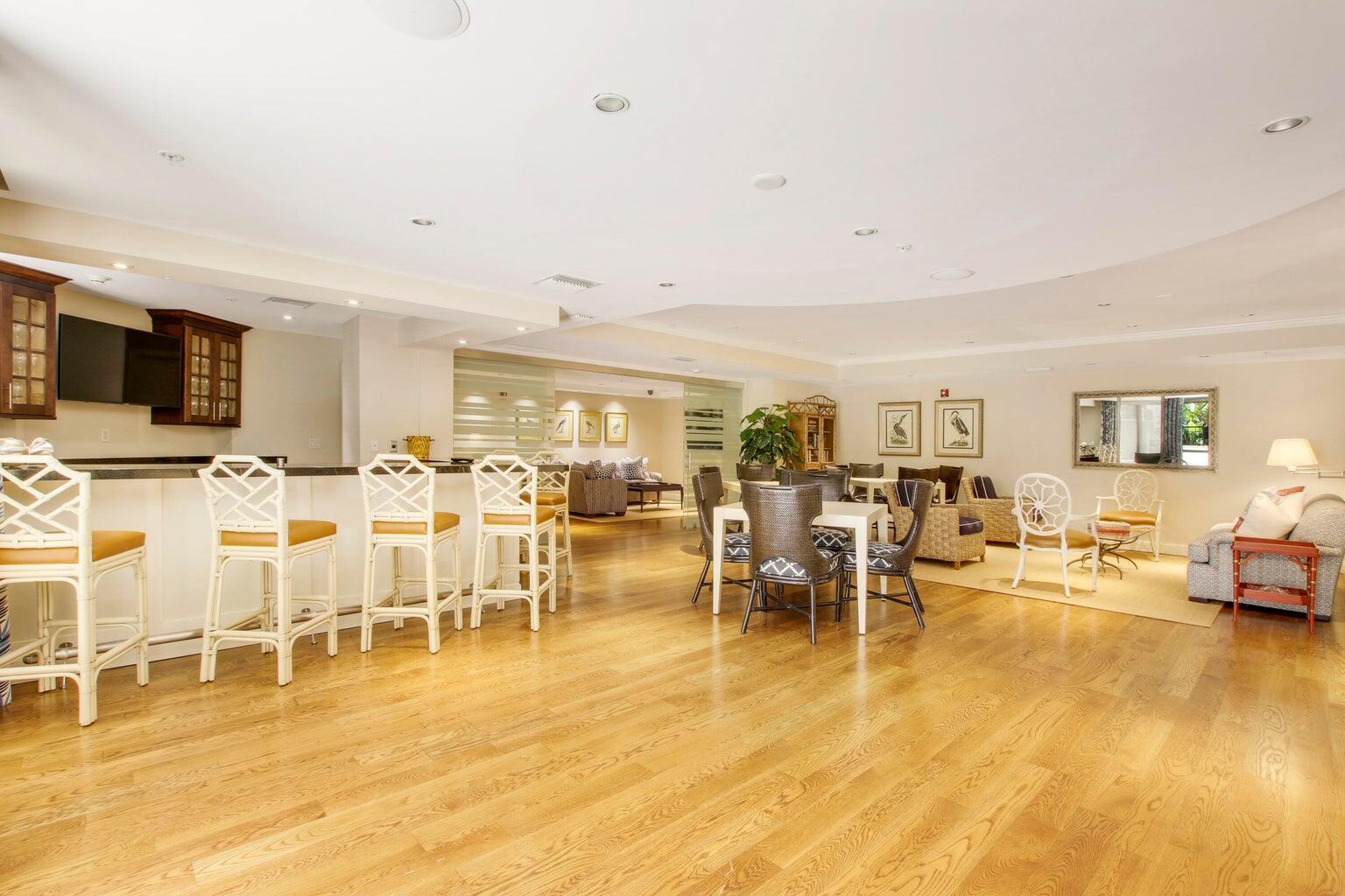 ONE CITY PLAZA CONDO - Residential Lease