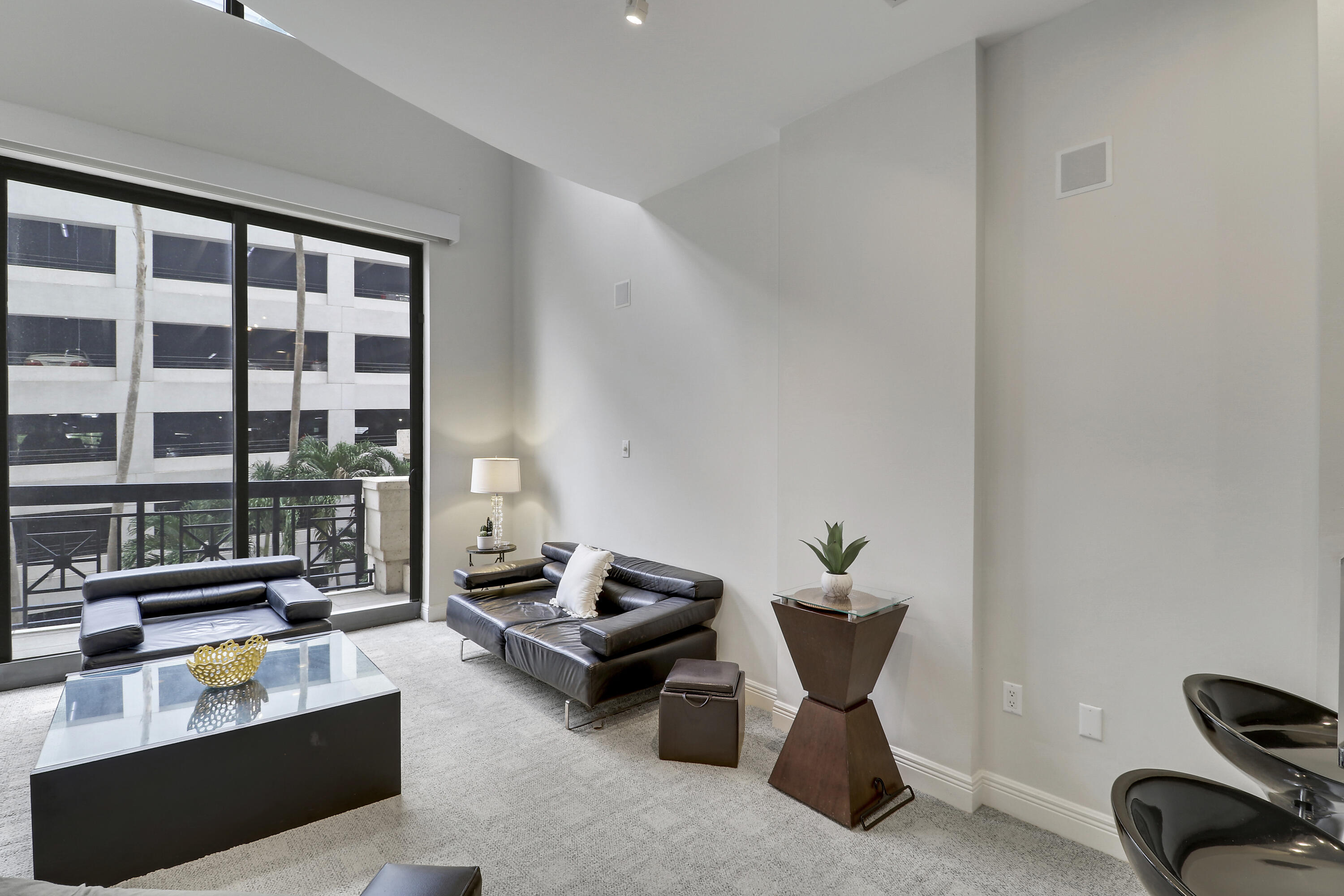 ONE CITY PLAZA CONDO - Residential Lease