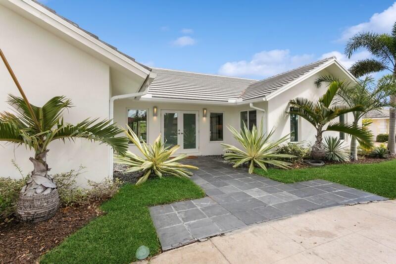 532 N Country Club Drive