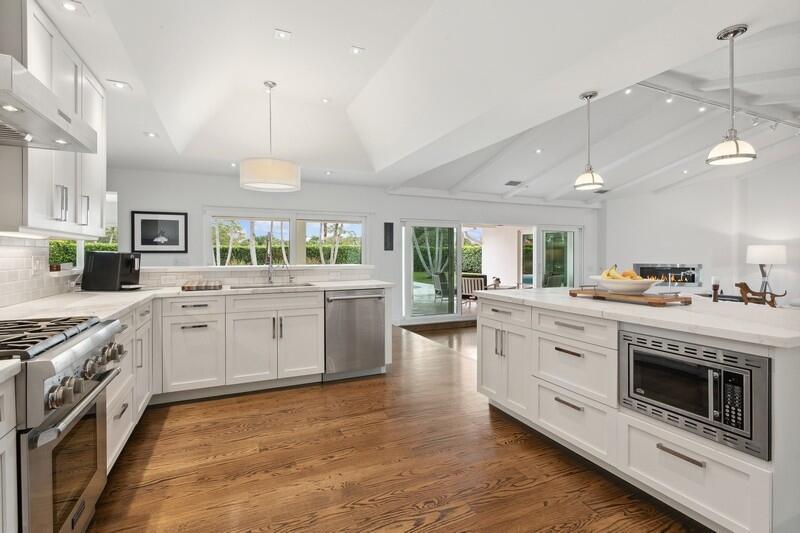532 N Country Club Drive