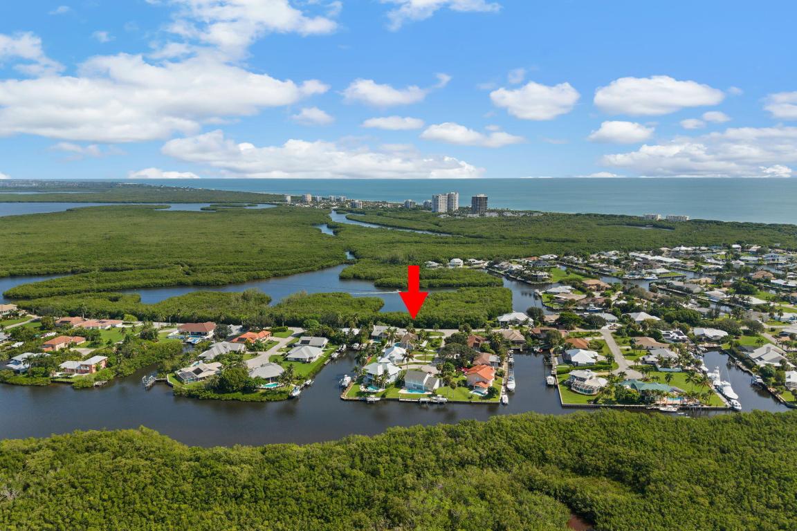 QUEEN'S COVE UNIT 1 - Residential