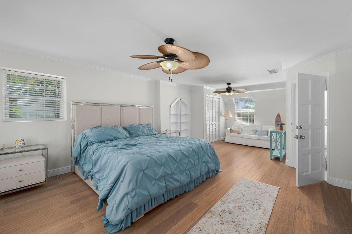 QUEEN'S COVE UNIT 1 - Residential