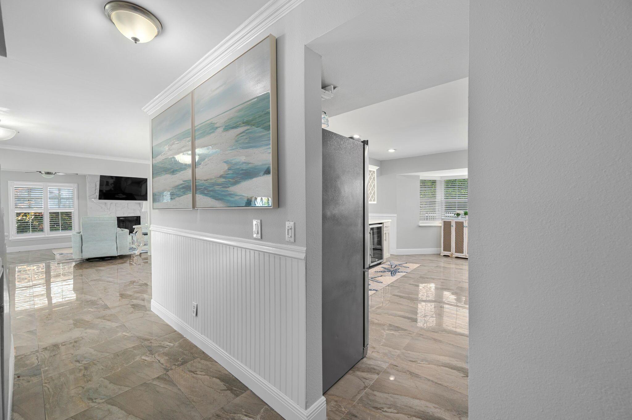 QUEEN'S COVE UNIT 1 - Residential