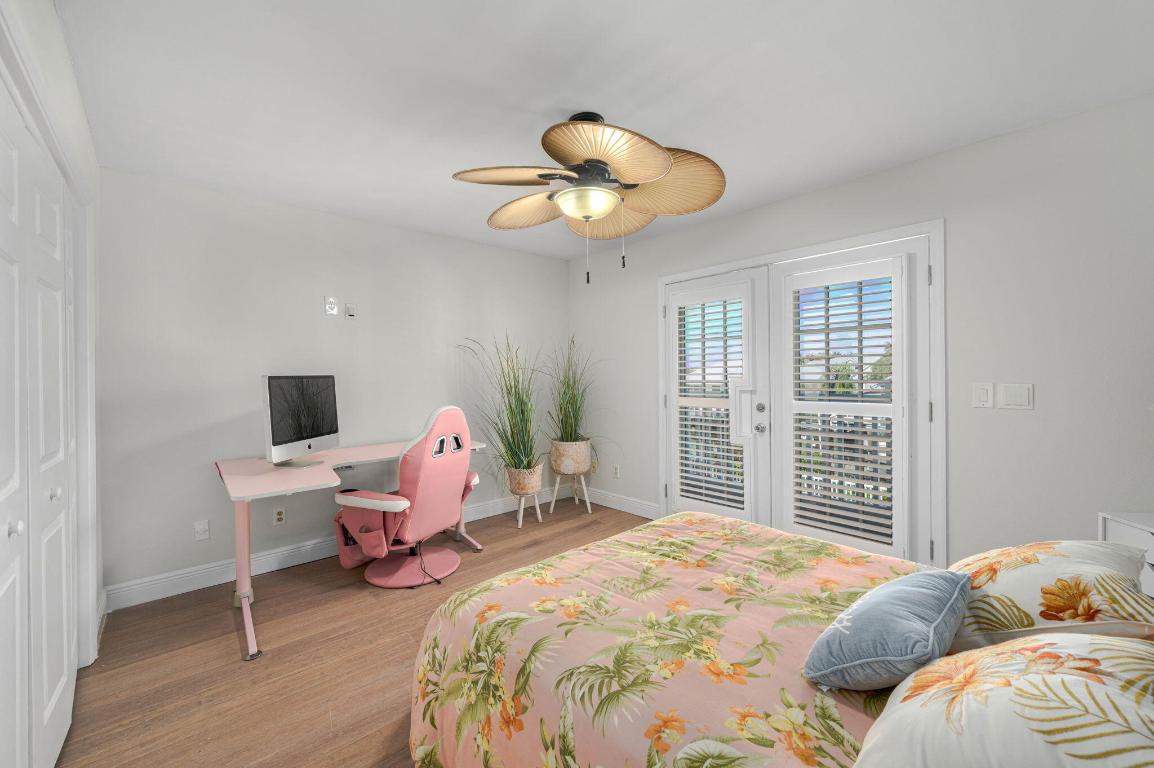 QUEEN'S COVE UNIT 1 - Residential