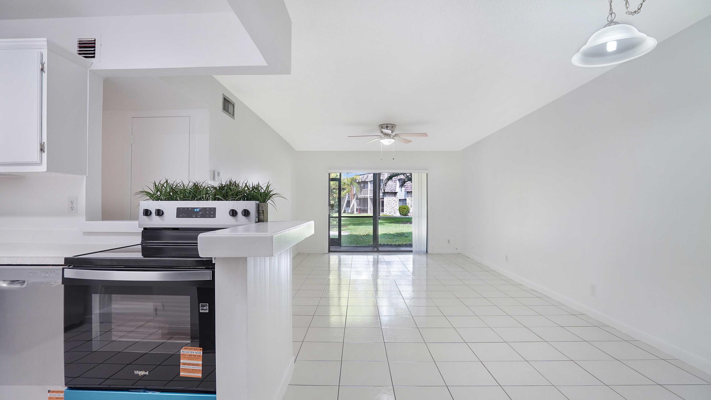 OAKLAND SHORES CONDOMINIUM 1 - Residential