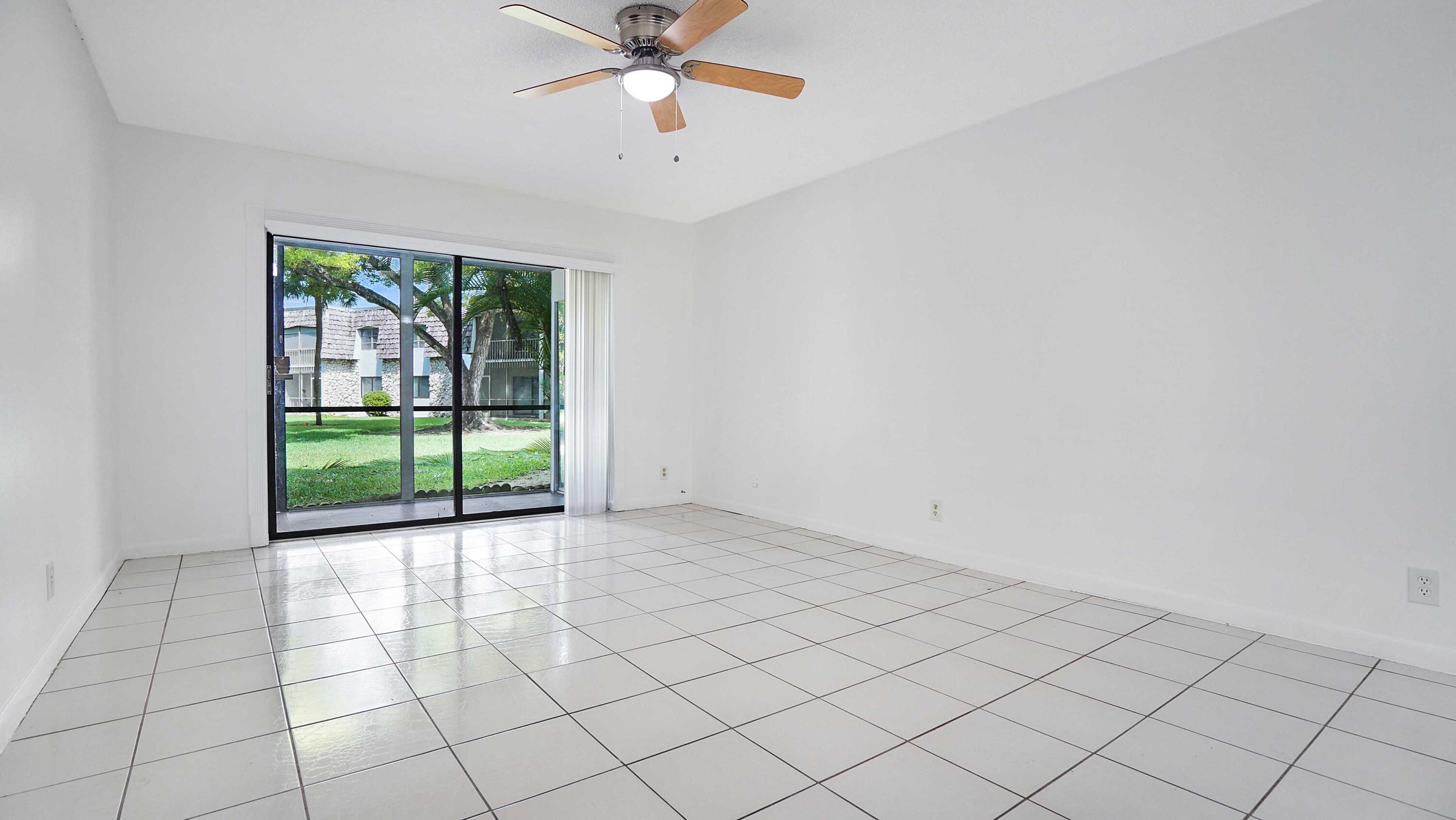 OAKLAND SHORES CONDOMINIUM 1 - Residential