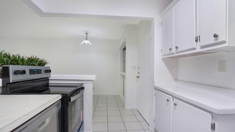 Tiny photo for 3105 Oakland Shores Drive #J106, Oakland Park, FL 33309 (MLS # B26022916)