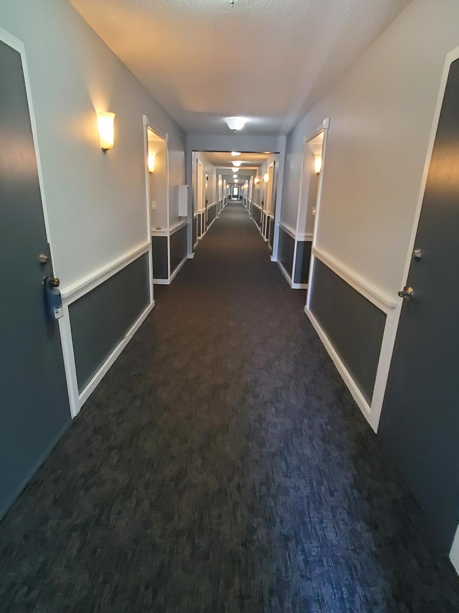 OAKLAND SHORES CONDOMINIUM 1 - Residential
