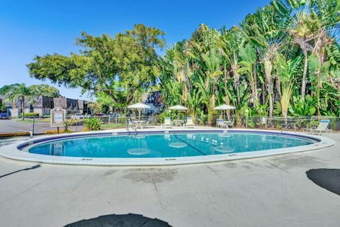 Tiny photo for 3105 Oakland Shores Drive #J106, Oakland Park, FL 33309 (MLS # B26022916)