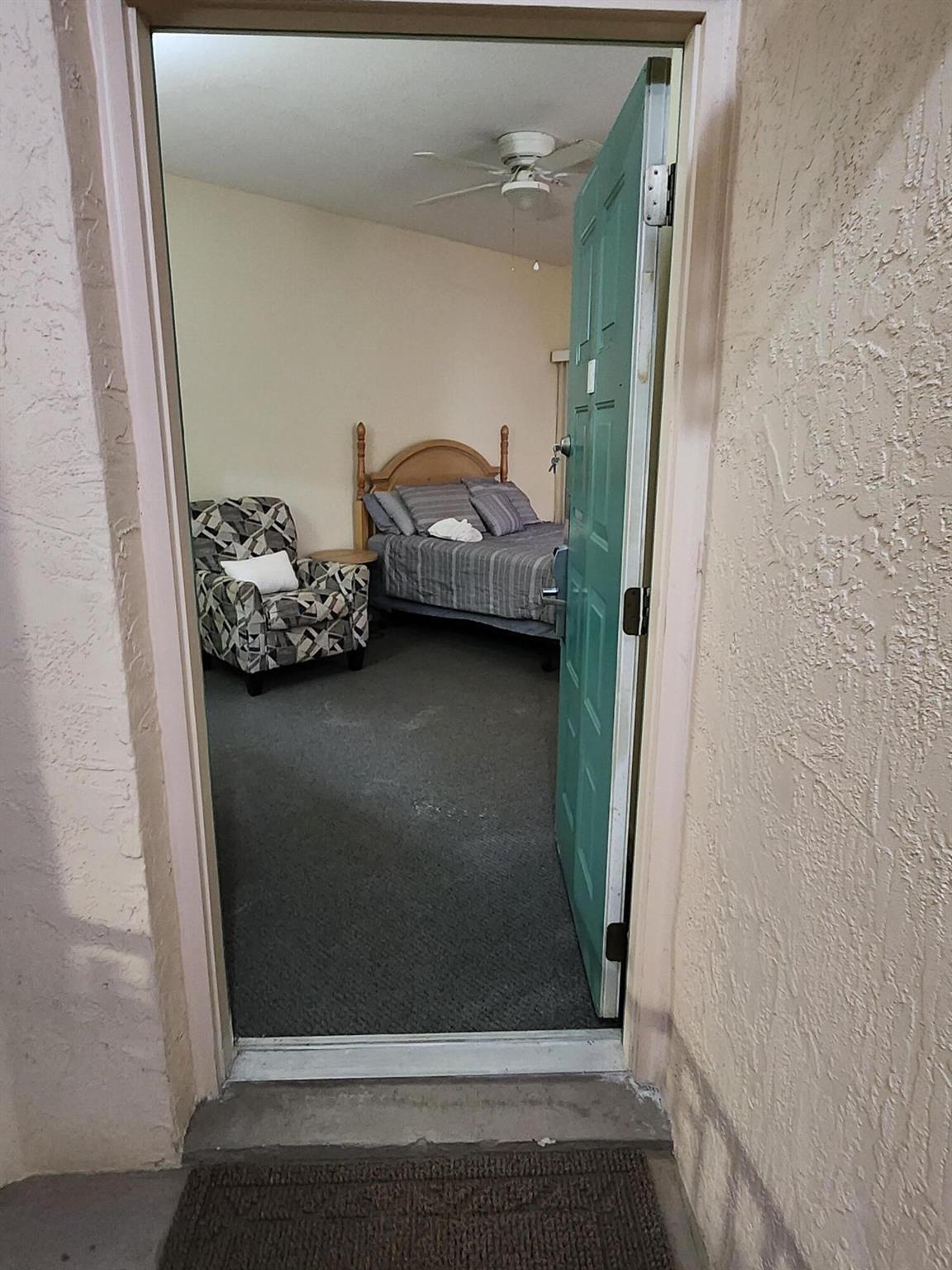 GOLF VILLAS II CONDOMINIU - Residential Lease