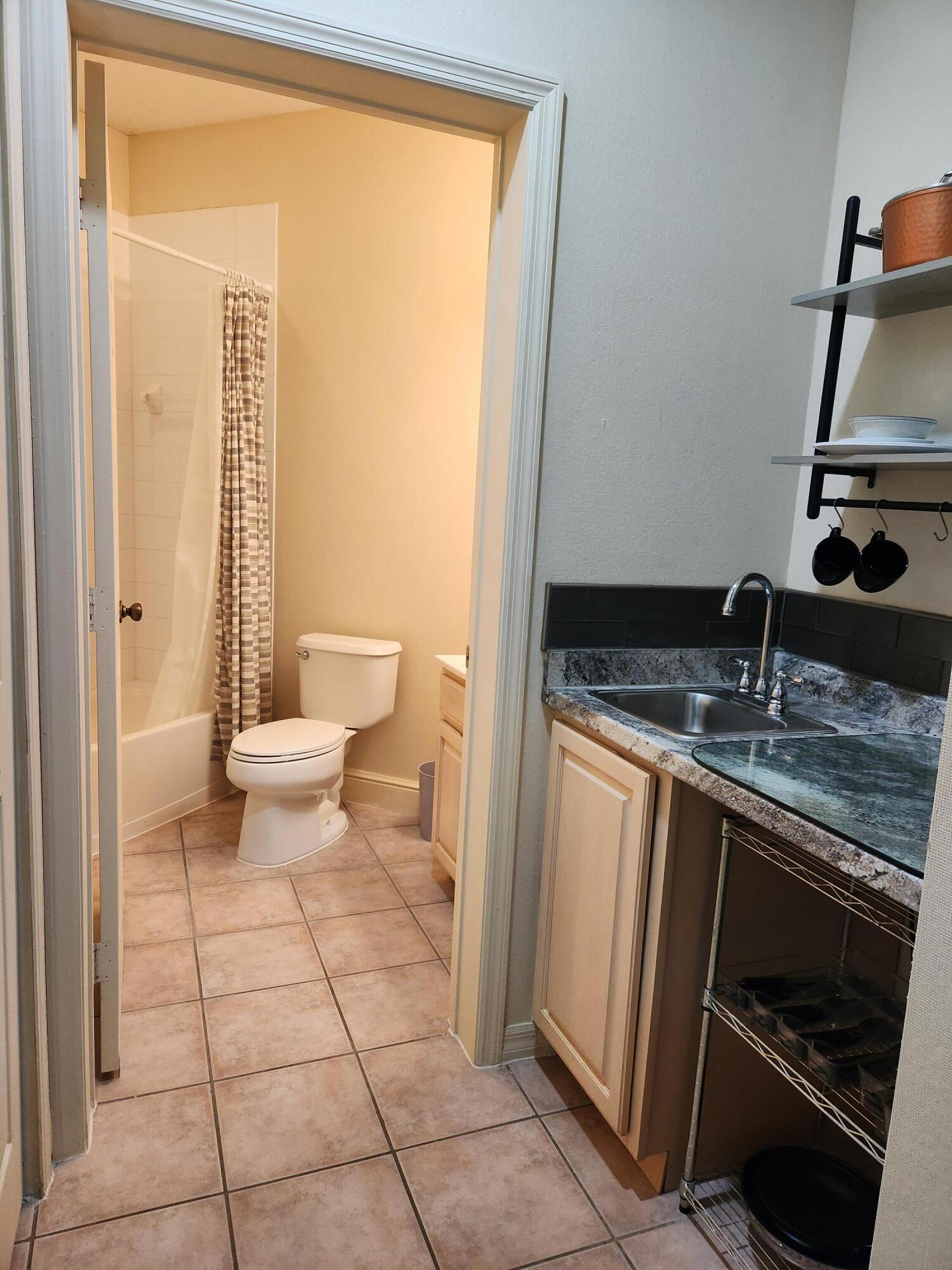 GOLF VILLAS II CONDOMINIUM - Residential Lease