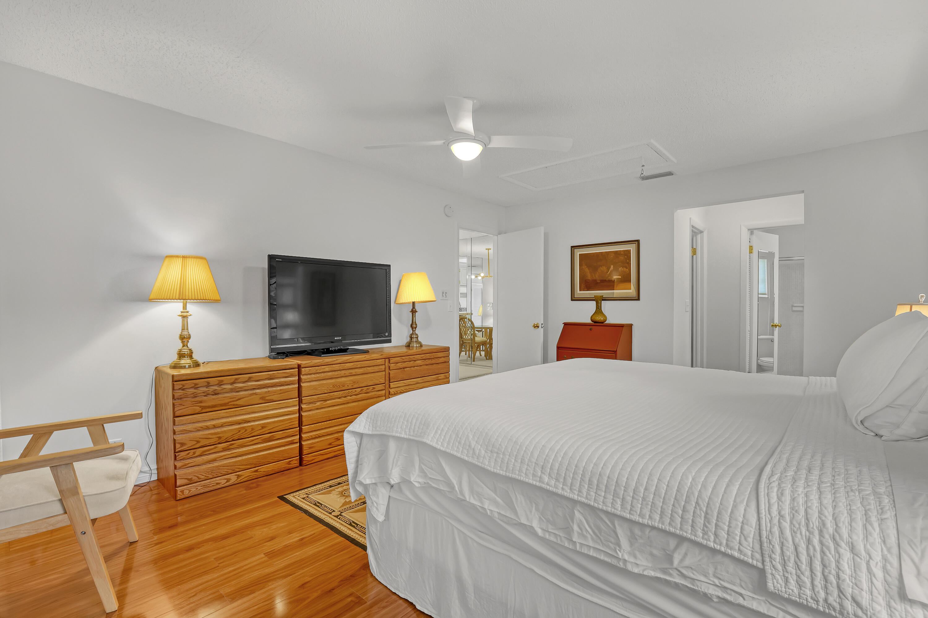 PALM GREENS AT VILLA DEL RAY CONDO II - Residential