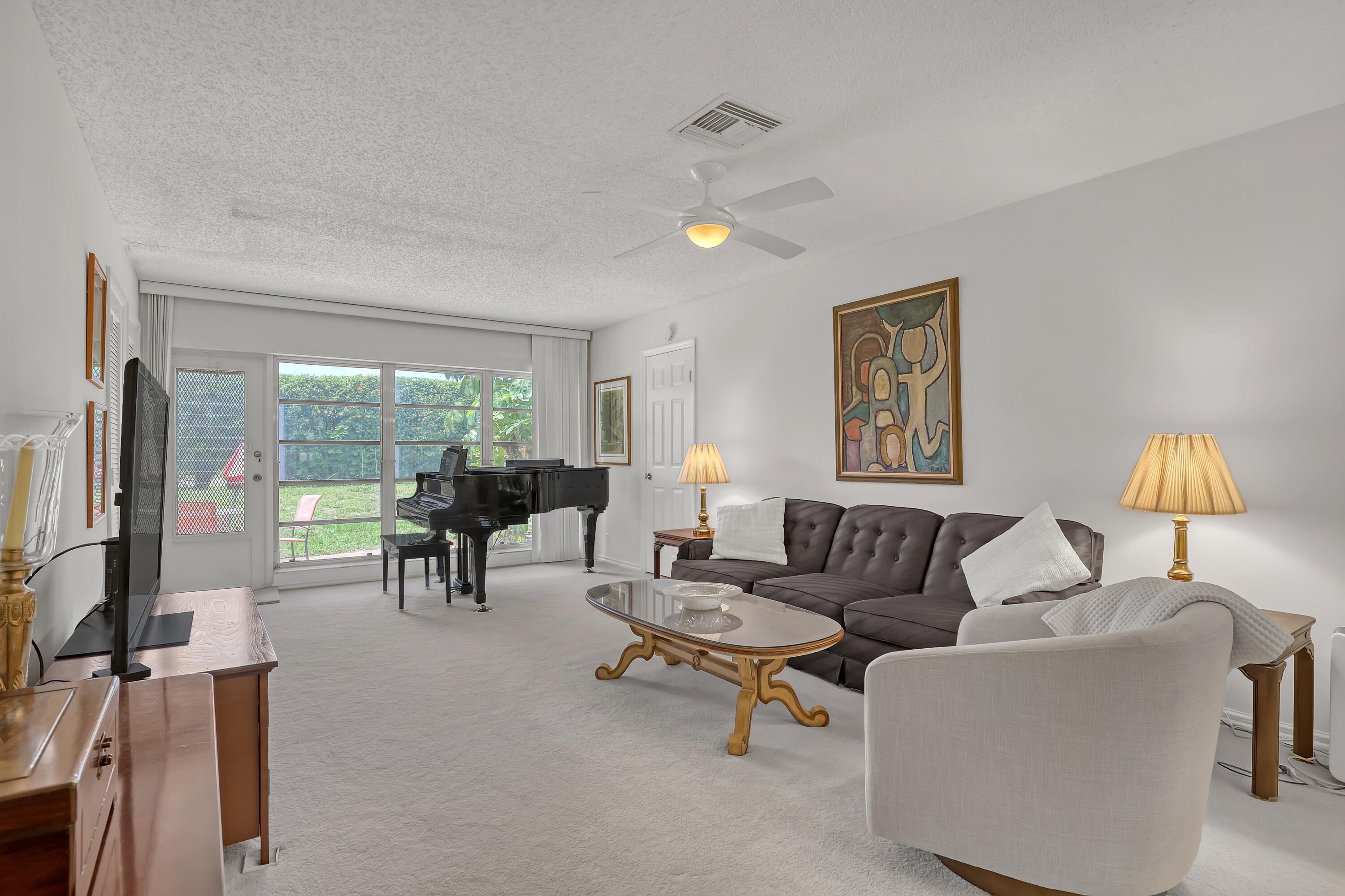 PALM GREENS AT VILLA DEL RAY CONDO II - Residential