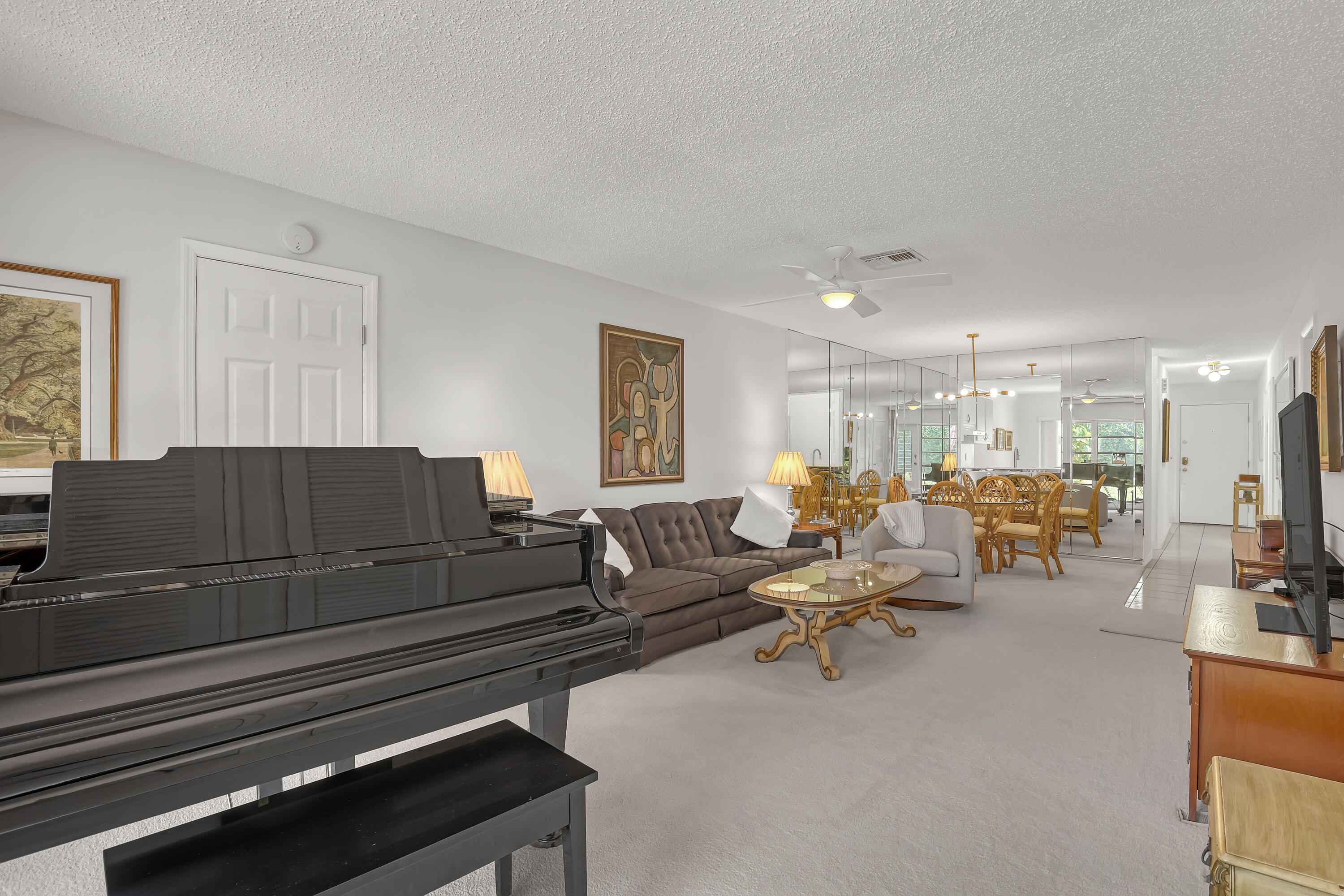 PALM GREENS AT VILLA DEL RAY CONDO II - Residential