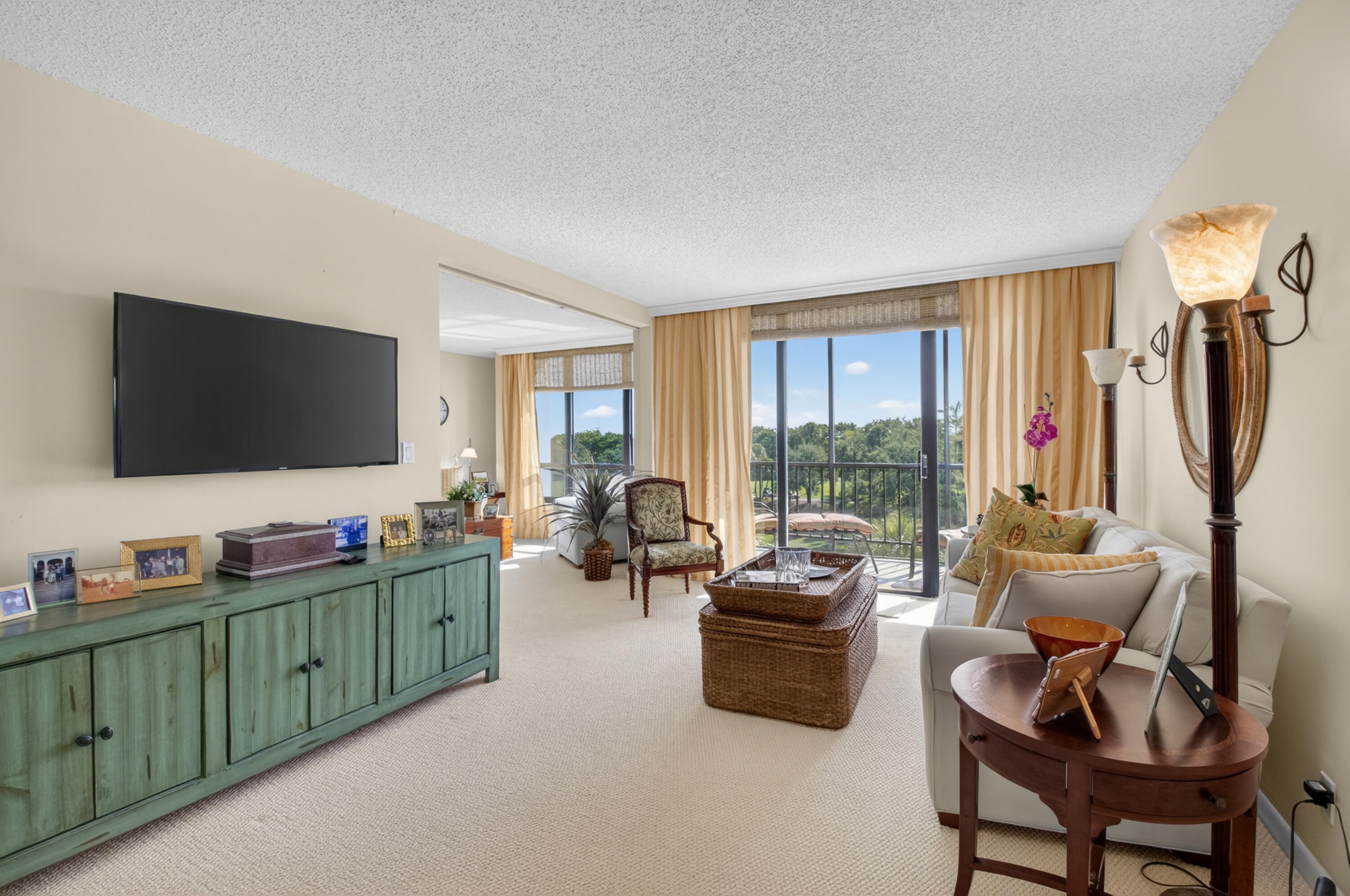 Willow Wood Midrise - Residential