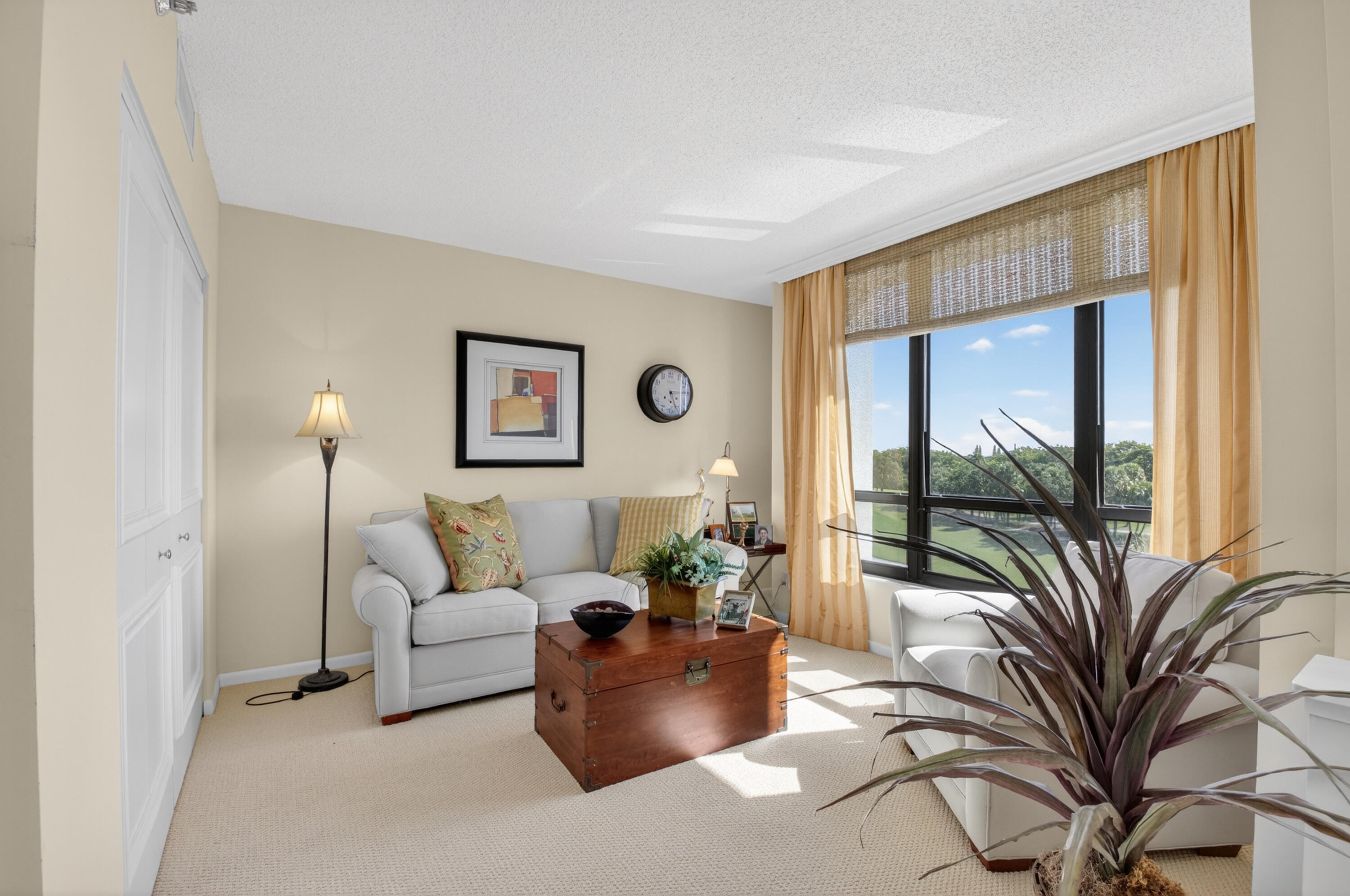 Willow Wood Midrise - Residential