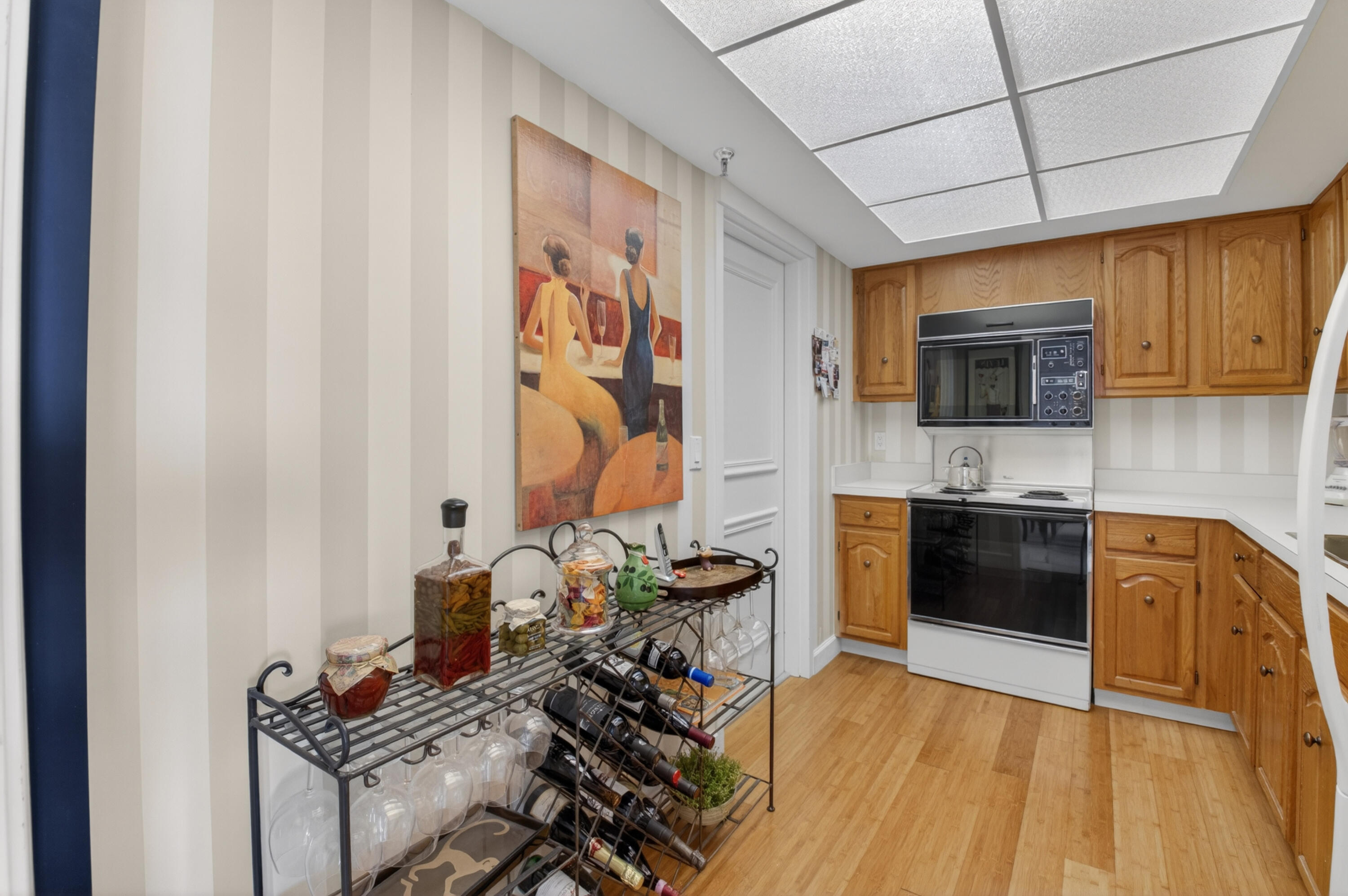Willow Wood Midrise - Residential