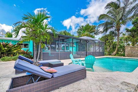 A home in Lake Clarke Shores