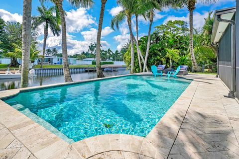 A home in Lake Clarke Shores
