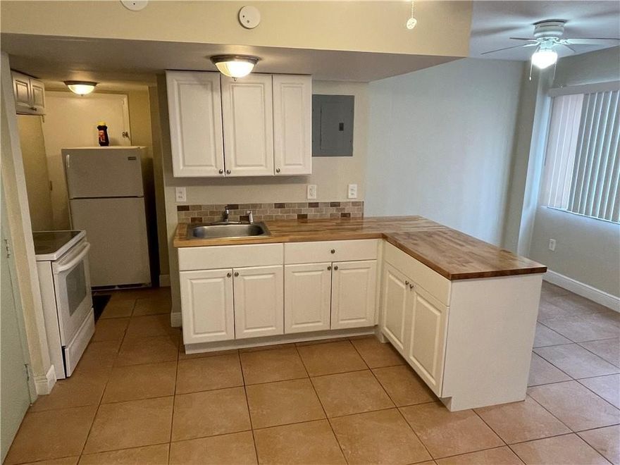 Amazing 2 bedroom 1 bathroom condo in the heart of North Miami Beach. This home features impact windows and a newly remolded kitchen. close to 1-95, Aventura and local restaurants. All ages welcome and can be rented right away! Pets are welcome without restrictions.