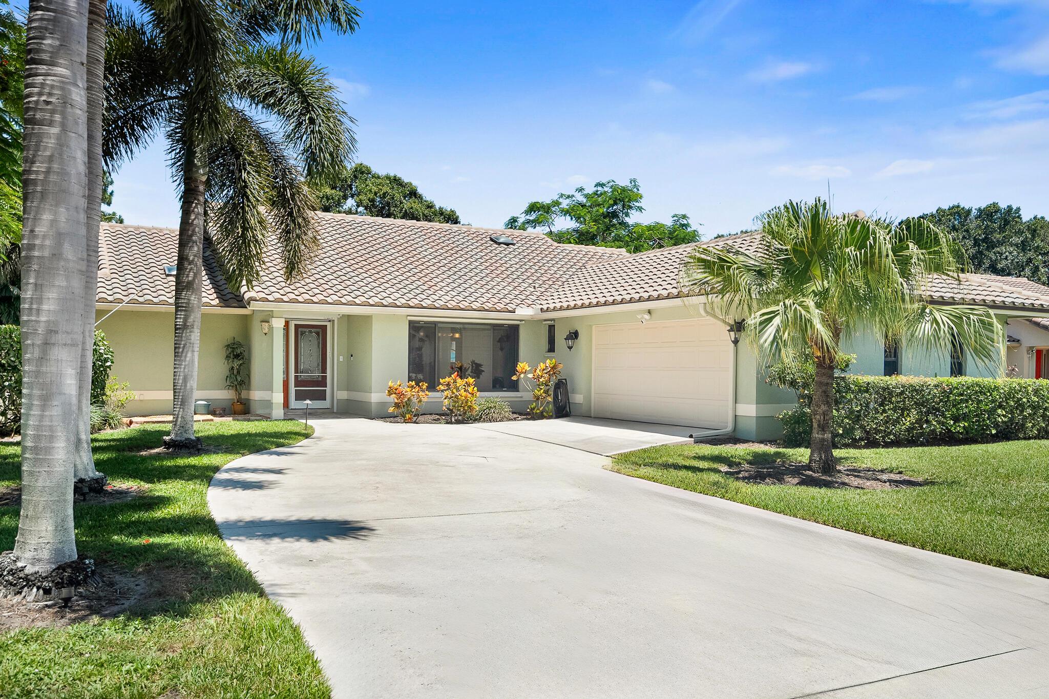 Discover this hidden gem in the private neighborhood of Carmel. Pool was just resurfaced along with a Brand new extended lanai to enjoy the Florida life! Tucked away in the heart of Palm City this property is awaiting new owners to call it home. With 3 bedrooms, 2 baths coupled with a large open kitchen and living area this makes a perfect entertaining home. Formal dining room, breakfast nook AND kitchen island makes this a great home to create memories. New screened porch, large corner lot with fenced yard and a beautiful pool to enjoy the Florida weather year round! HOA is only $107 per month.