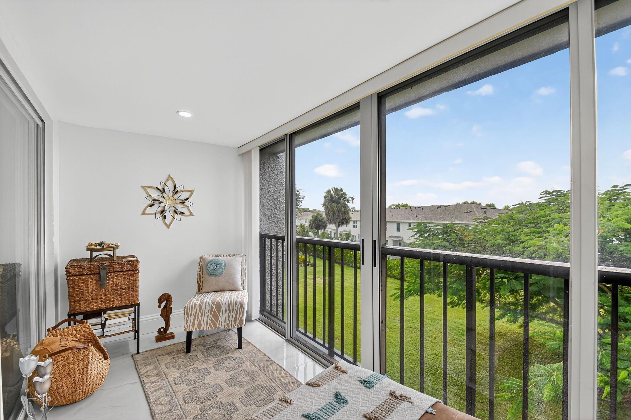 FOUNTAINS OF PALM BEACH C - Residential