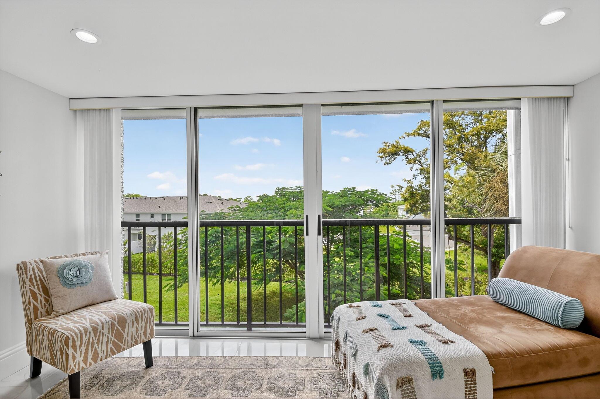 FOUNTAINS OF PALM BEACH C - Residential