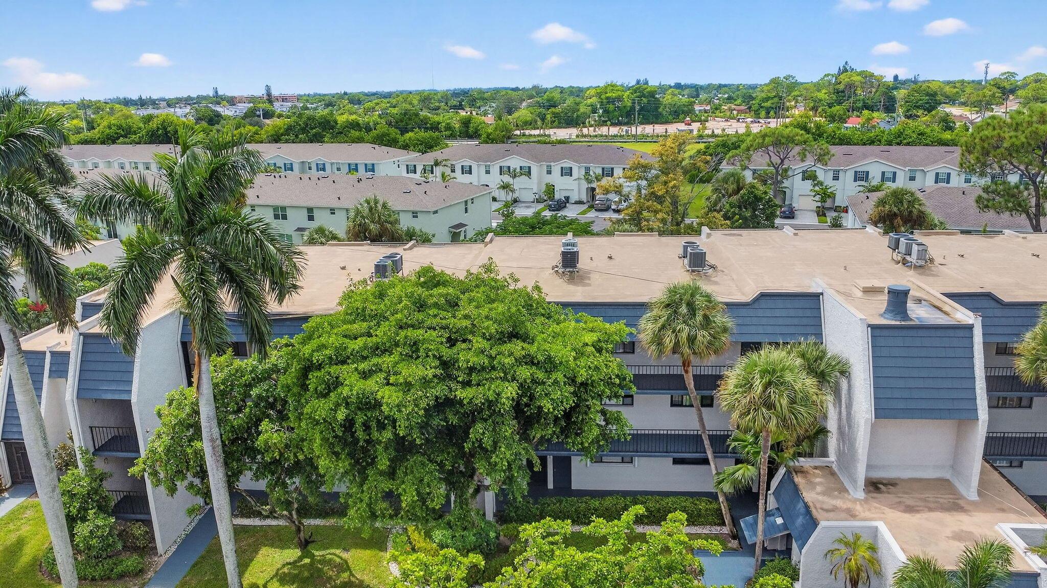 FOUNTAINS OF PALM BEACH C - Residential