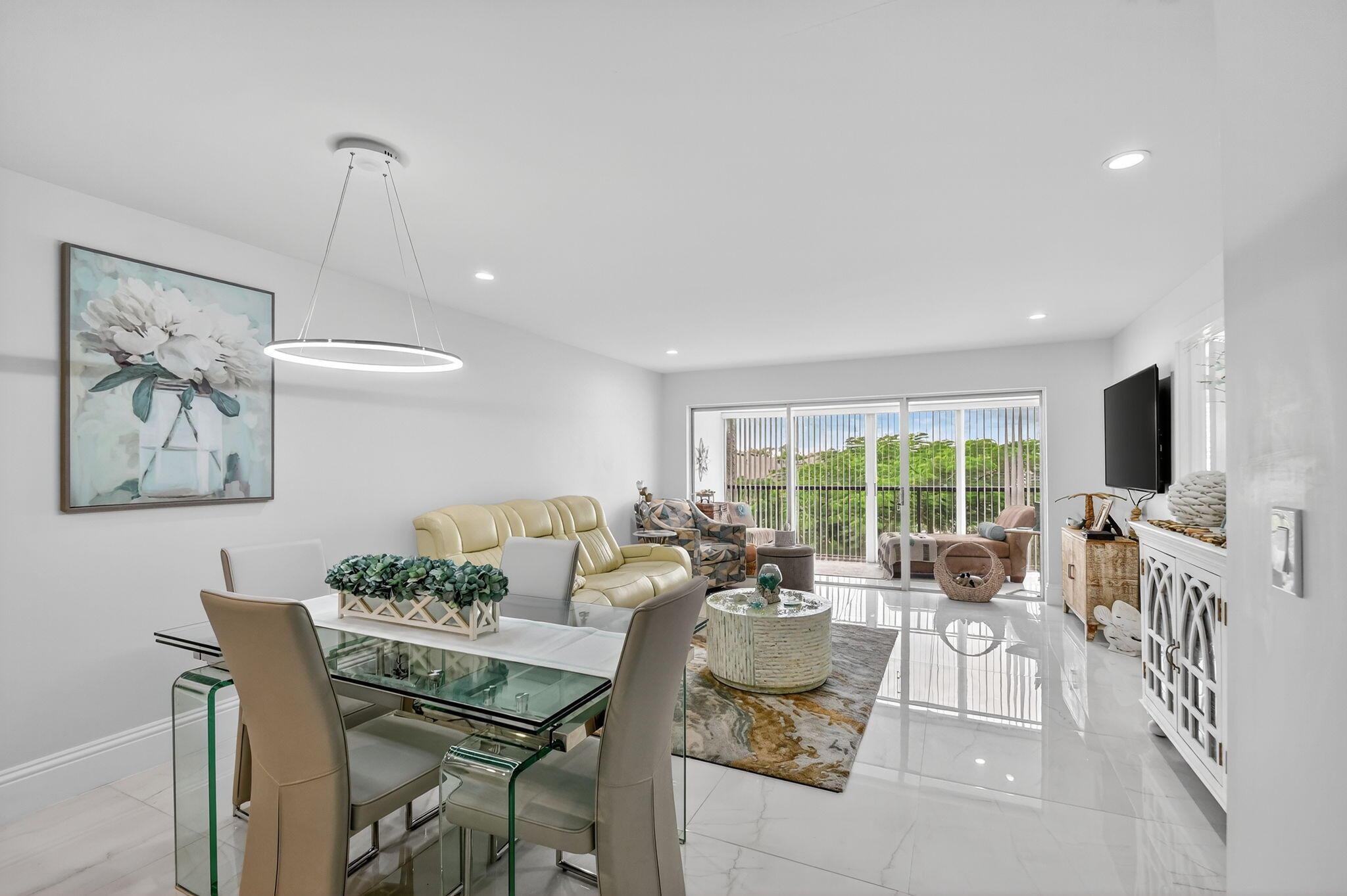 FOUNTAINS OF PALM BEACH C - Residential