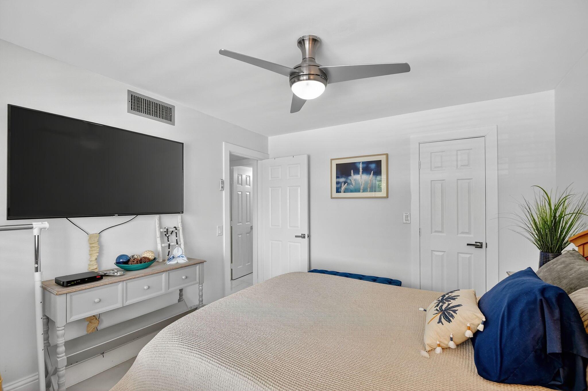 FOUNTAINS OF PALM BEACH C - Residential