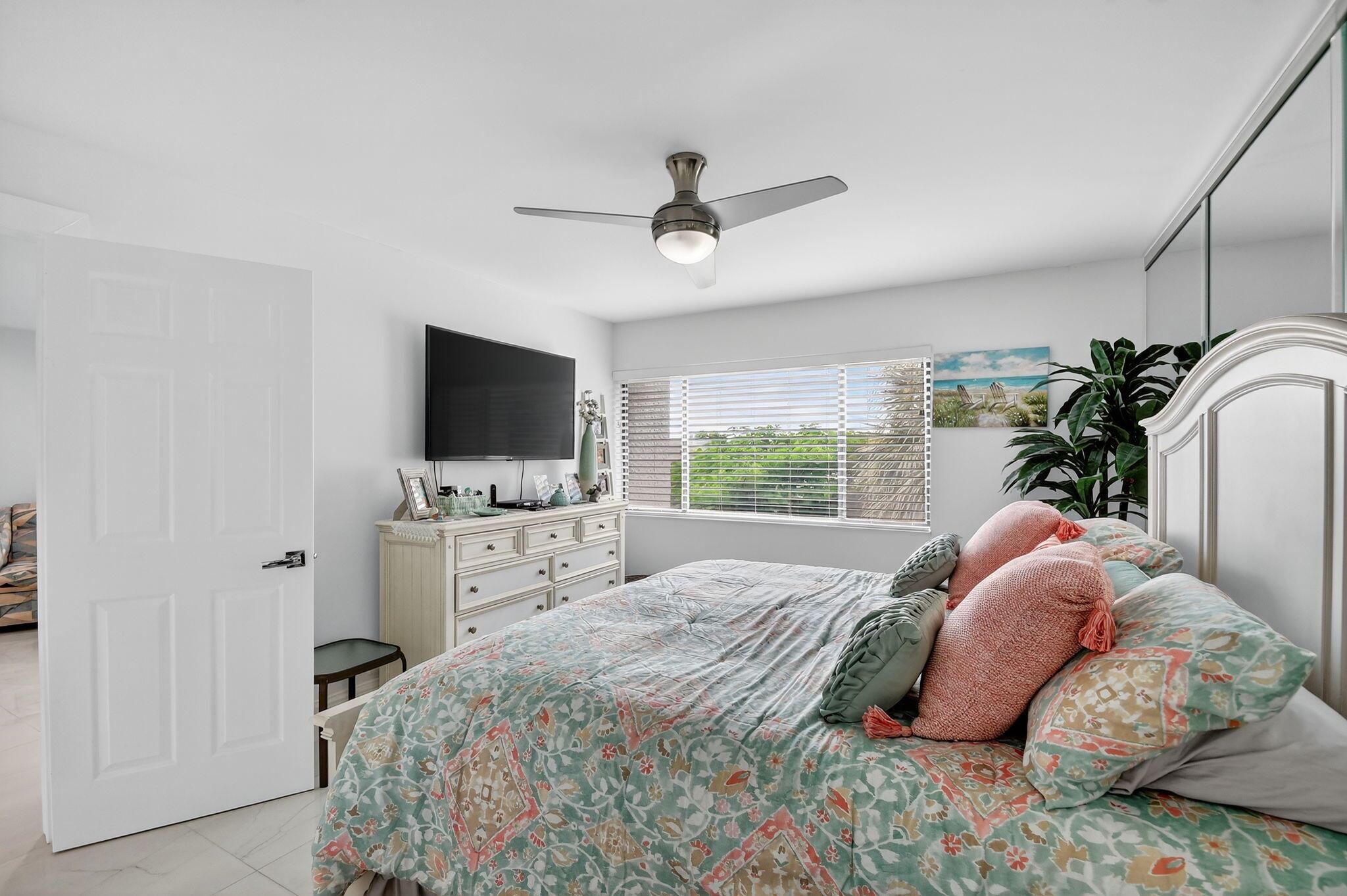 FOUNTAINS OF PALM BEACH C - Residential