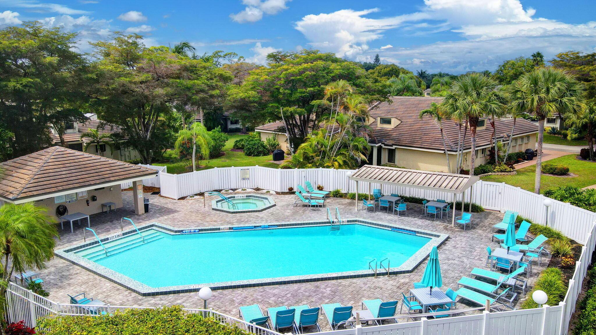 FOUNTAINS OF PALM BEACH C - Residential