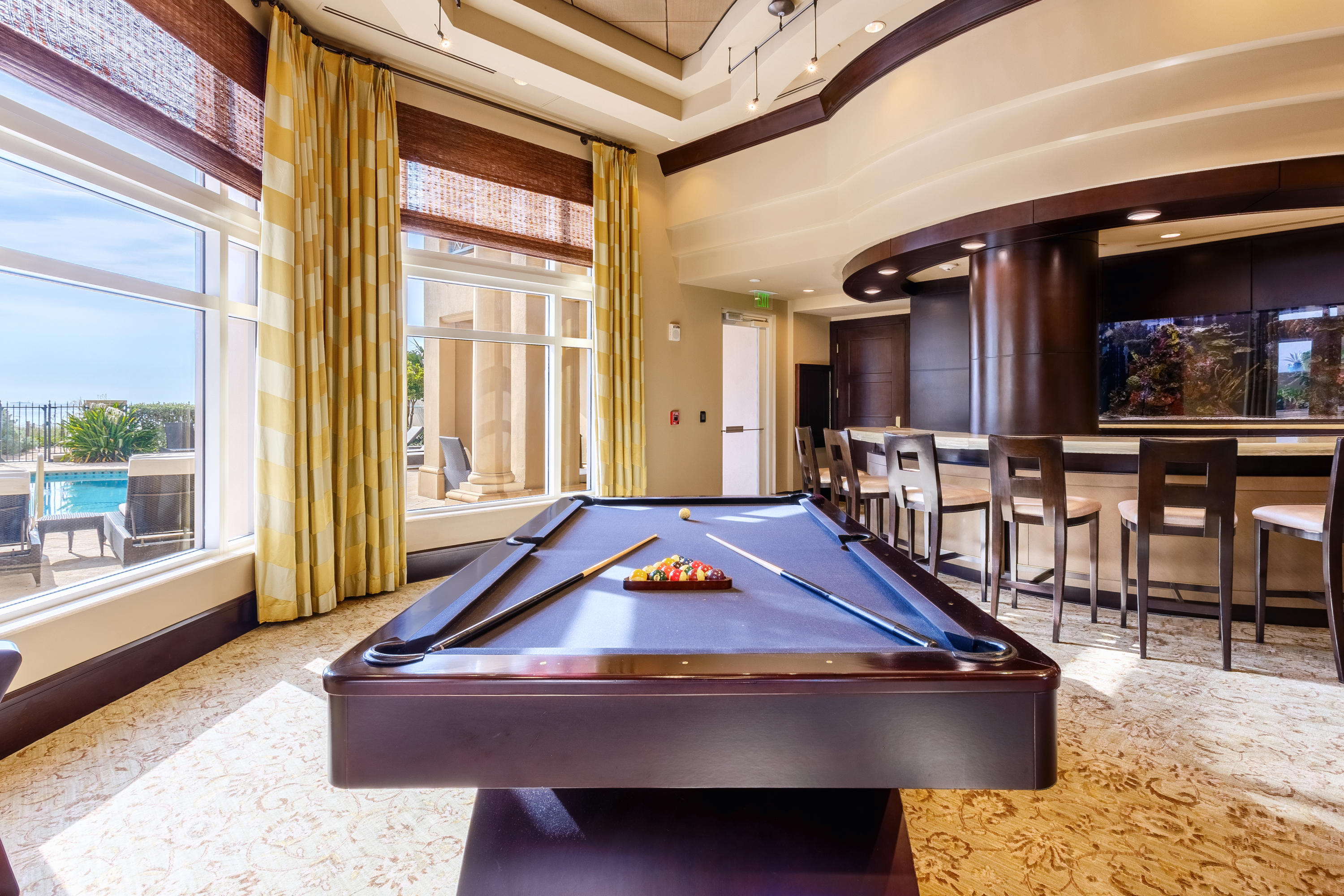 Luxuria - Residential