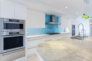 Luxuria - Residential