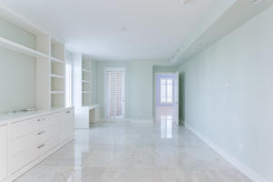 Luxuria - Residential