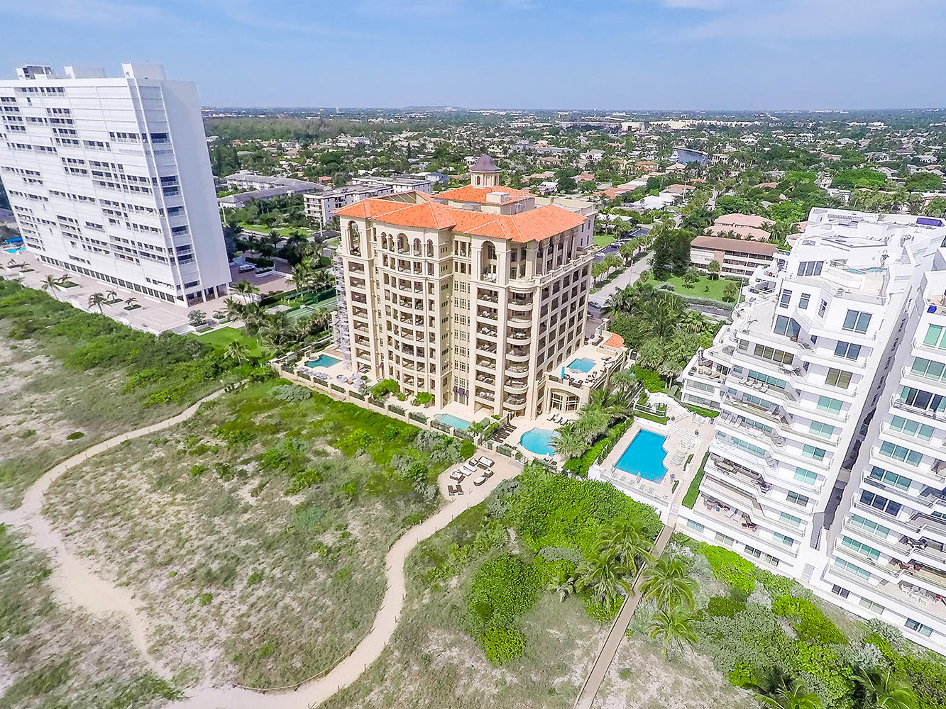 Luxuria - Residential