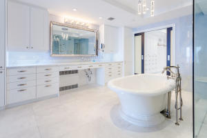 Luxuria - Residential