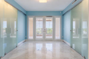 Luxuria - Residential