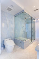 Luxuria - Residential