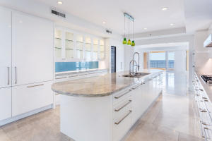 Luxuria - Residential