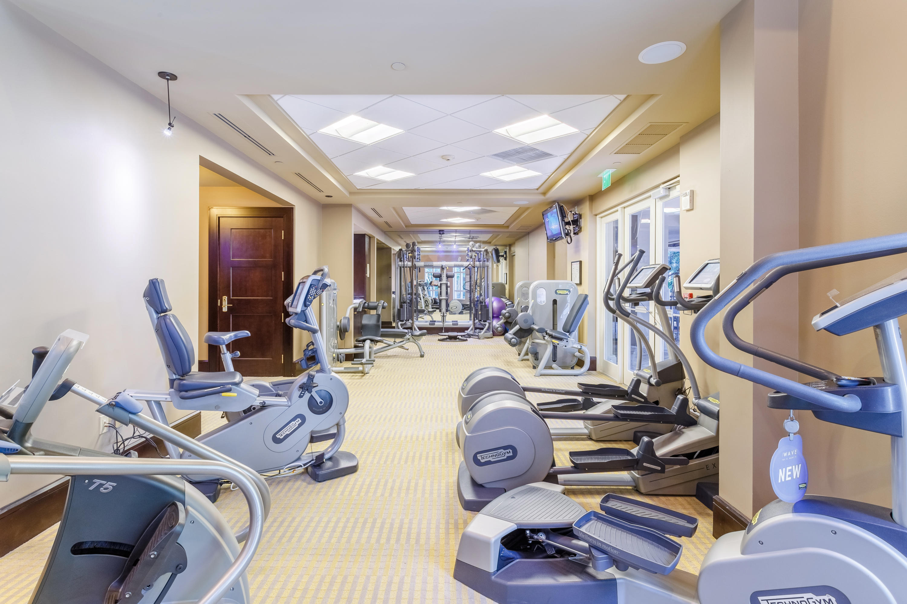 Luxuria - Residential