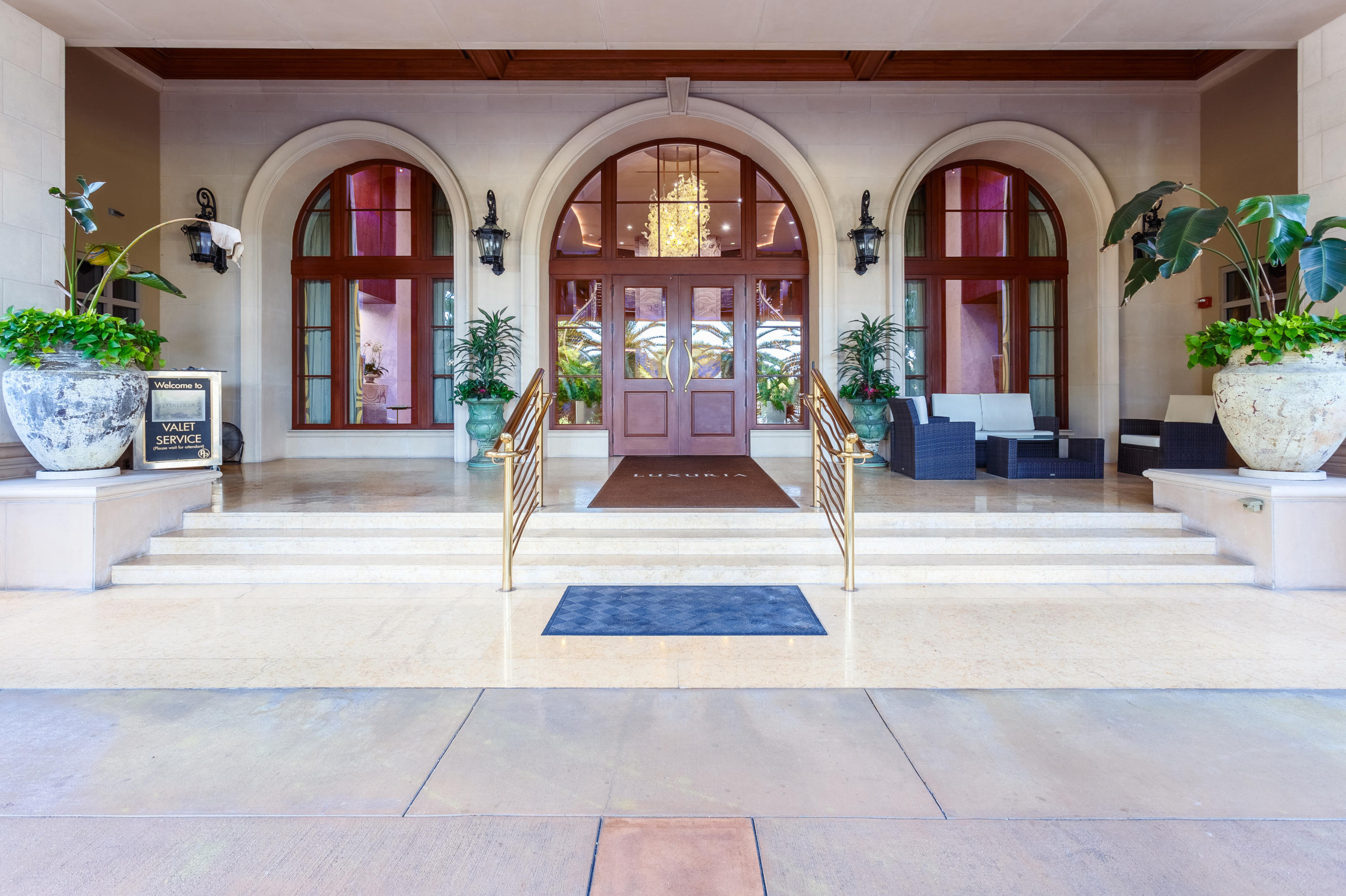 Luxuria - Residential