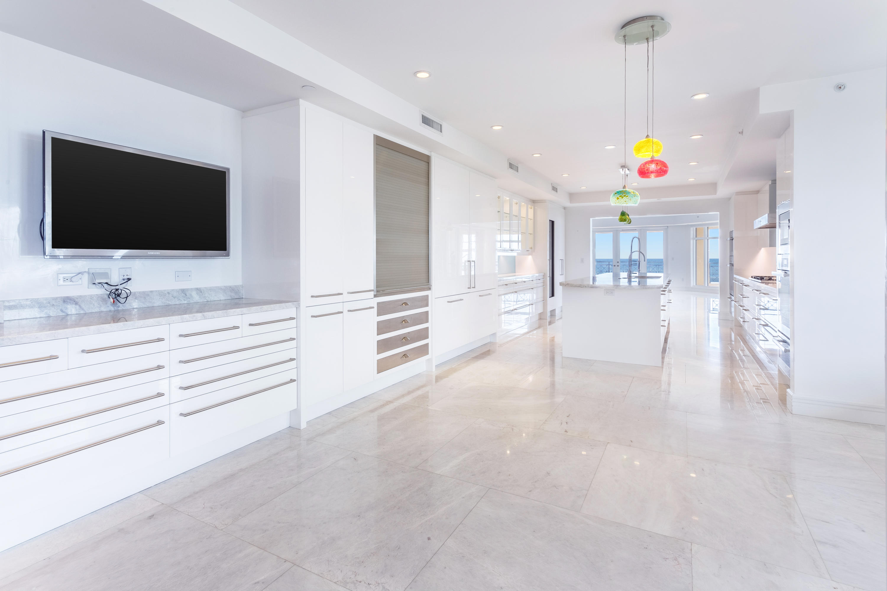 Luxuria - Residential