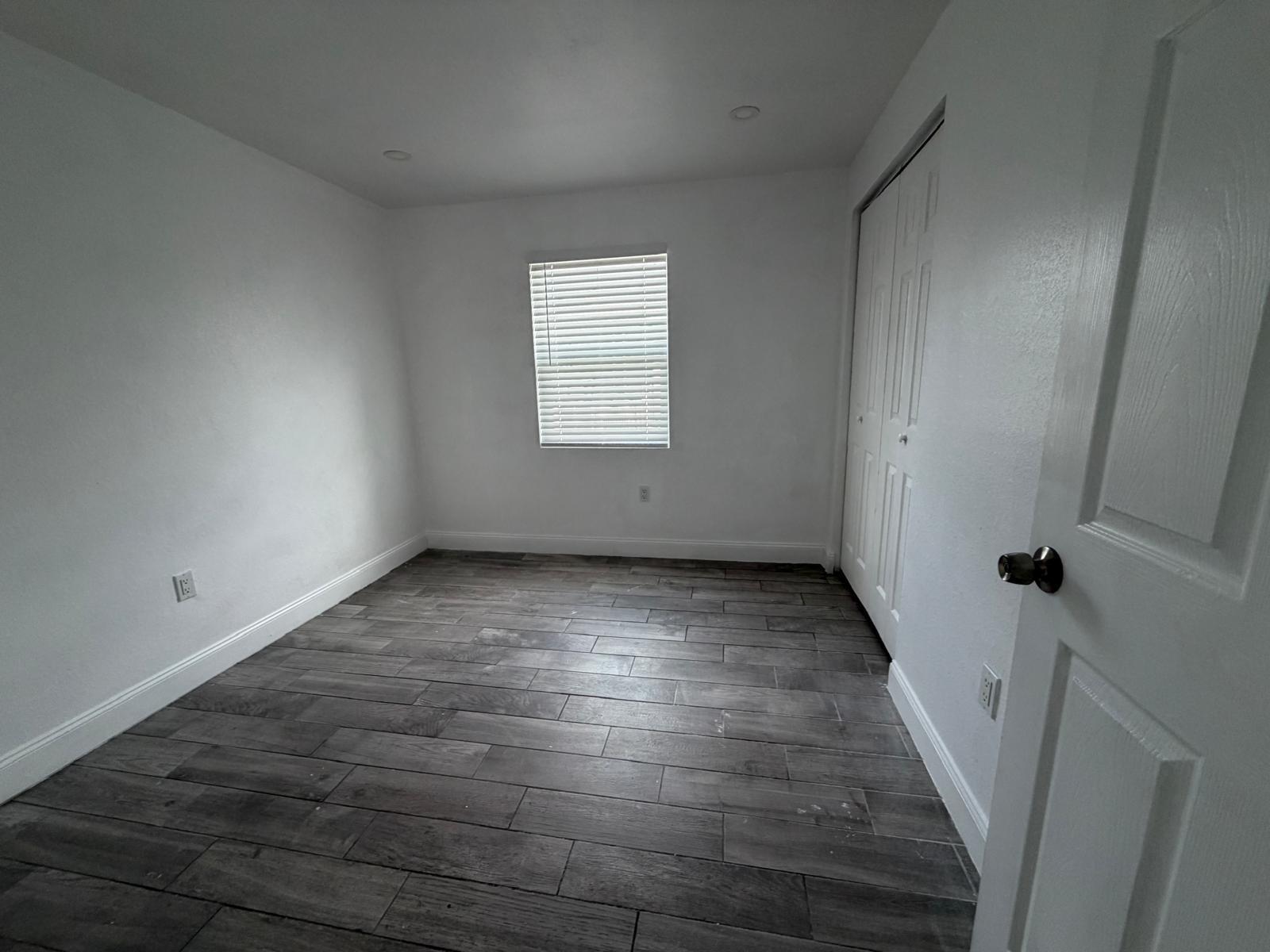 PALM CREST GARDENS 1 ADD - Residential Lease