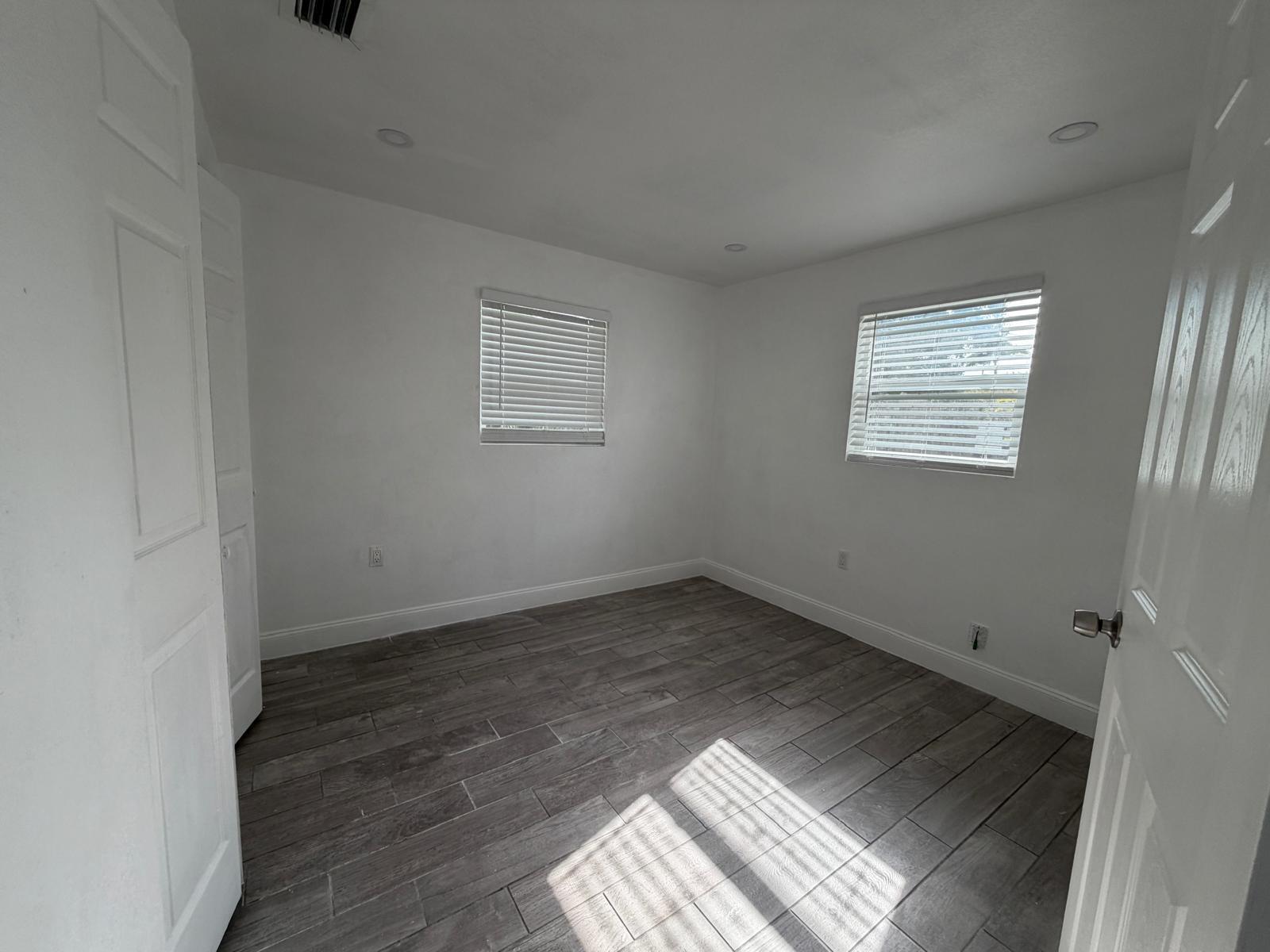 PALM CREST GARDENS 1 ADD - Residential Lease