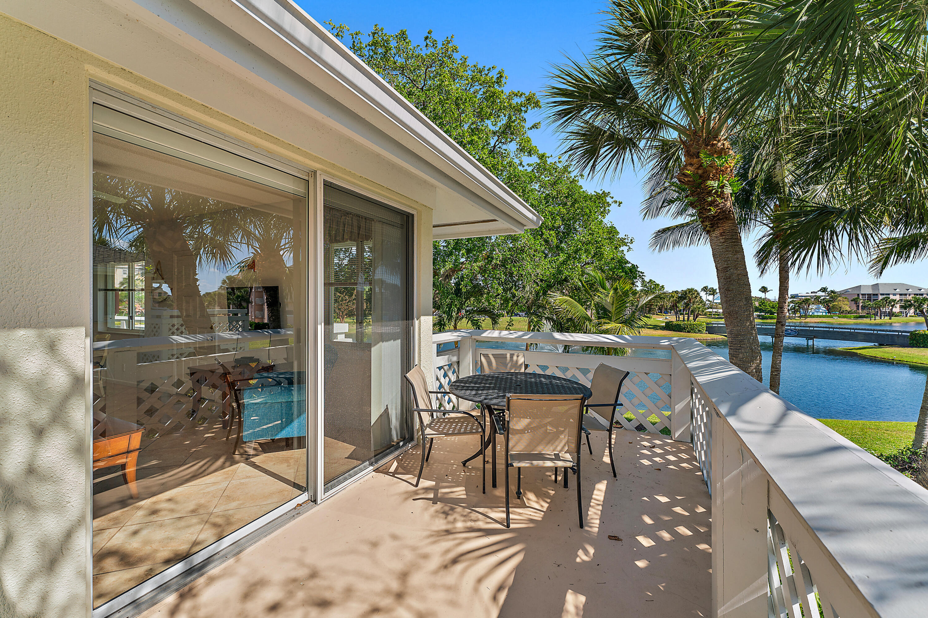 PLANTATION VILLAS CONDO FILED 4-30-85 - Residential Lease