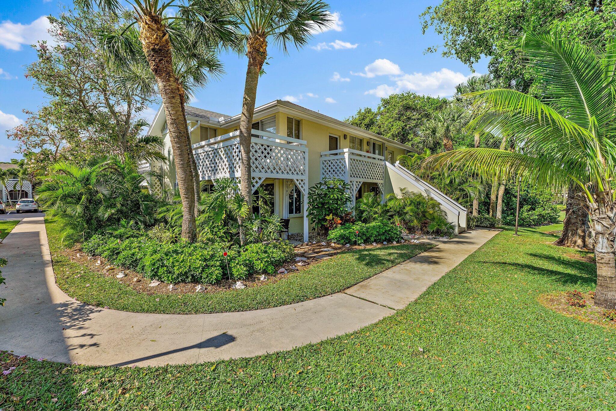 PLANTATION VILLAS CONDO FILED 4-30-85 - Residential Lease