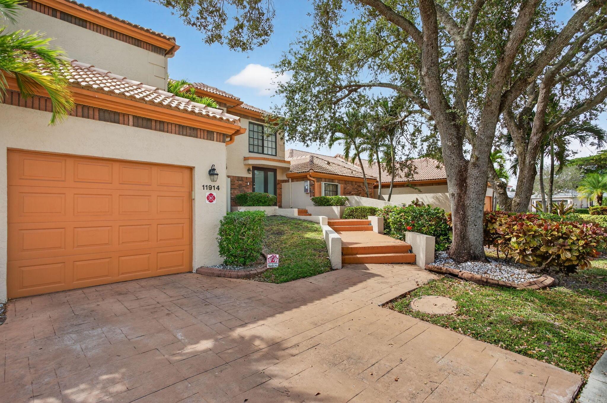 GLEN CONDOMINIUM 1 - Residential