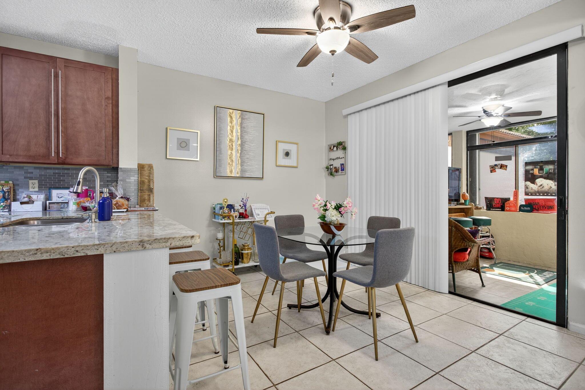 GLEN CONDOMINIUM 1 - Residential